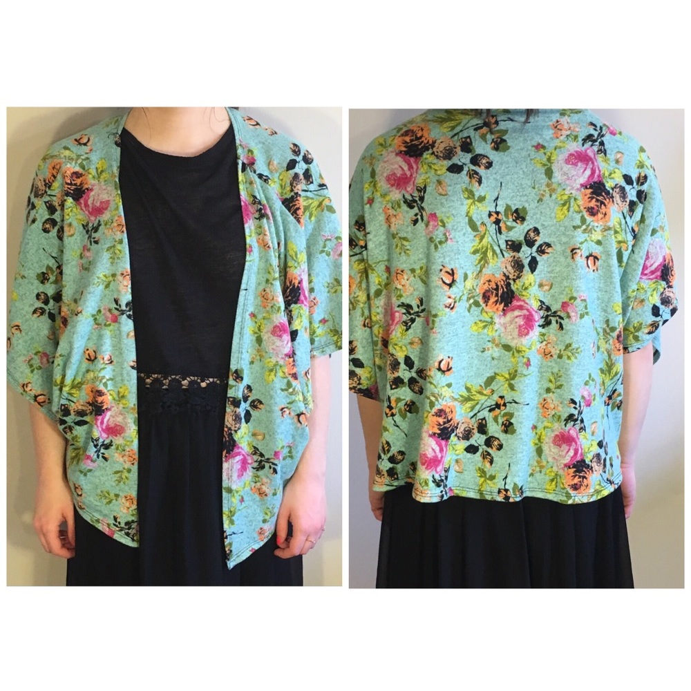 Floral patterned kimono